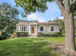 2931 Crabtree Ave, Woodridge, IL