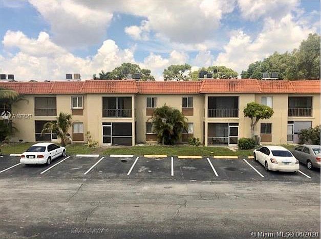 2nd image of 6048 Forest Hill Boulevard #104