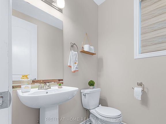 5th image of 69 Pelham Cres