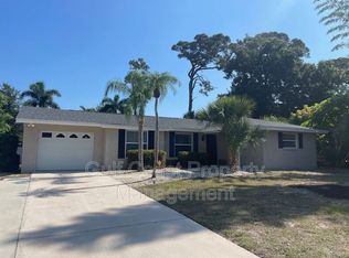 845 32nd St, Sarasota, FL 34234