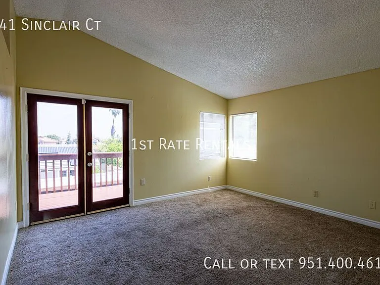 841 Sinclair Ct — Photo 11