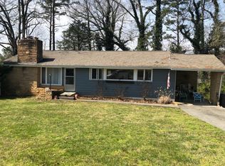 108 Henderson Ln, Oak Ridge, TN 37830