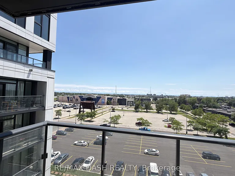 1037 The Queensway #507 — Photo 16