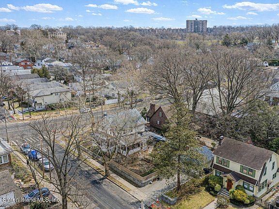 5th image of 94 Hart Blvd