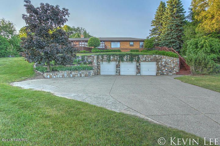 1st image of 5355 Pine Island Dr NE