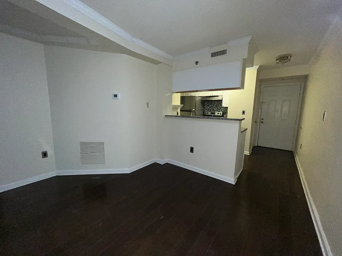 Building Photo - 795 Hammond Dr #605