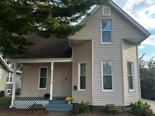 115 W 5th St, O'Fallon, IL 62269