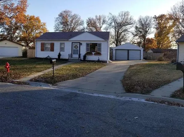 5921 Lee Cir, Lincoln, NE 68506