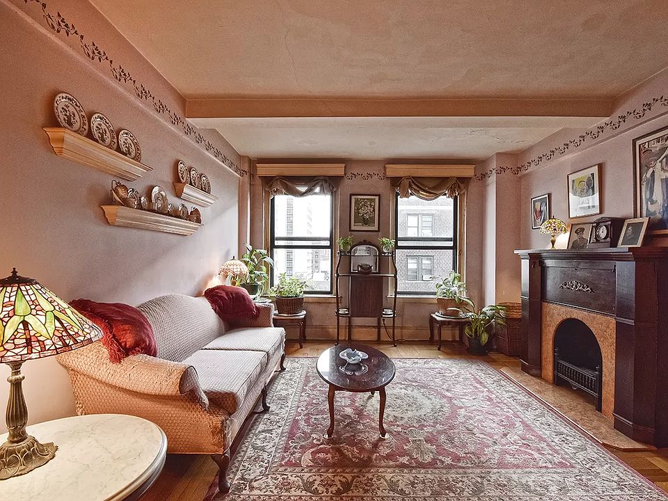 1st image of 123 W 93rd St APT 8C