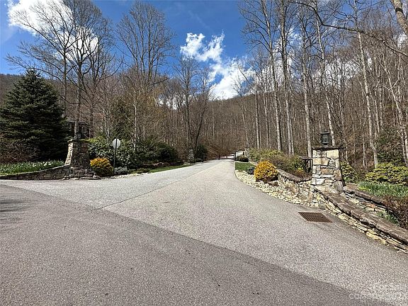 2nd image of LOT 17 Mountain Watch Dr