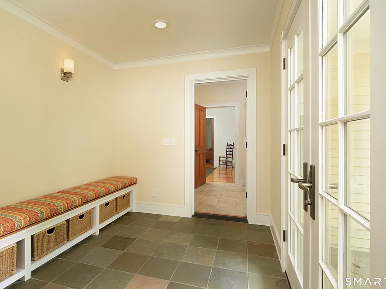 63 Belden St — Photo 32