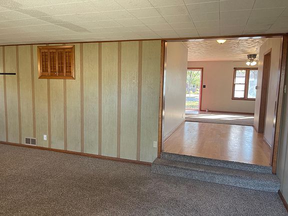 4th image of 829 E Jewell Ave