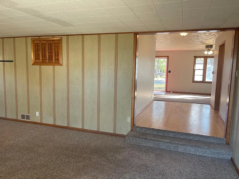 829 E Jewell Ave — Photo 4