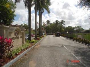 3514 Estepona Ave #1-22, Miami, FL 33178