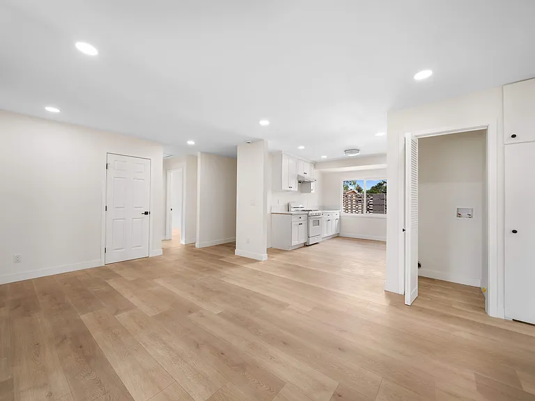 10148 Felipe Ave — Photo 34