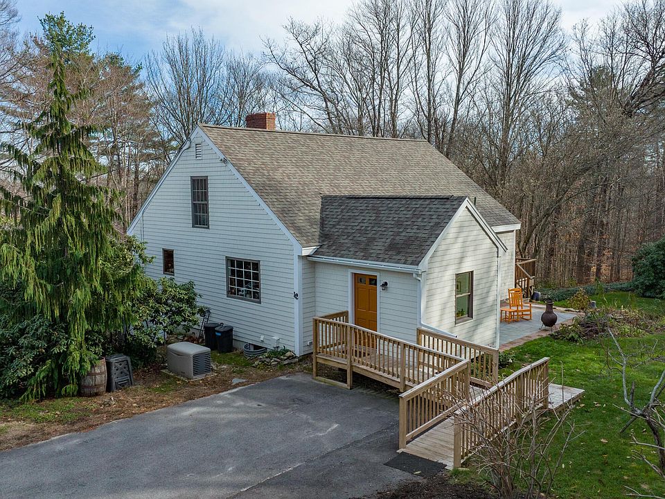 1st image of 42 Dexter Ln