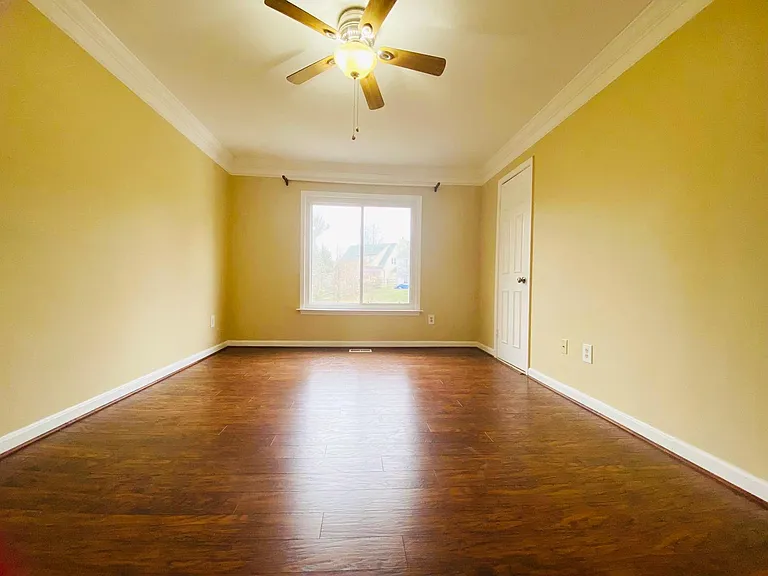 11266 Valley Bend Dr — Photo 18