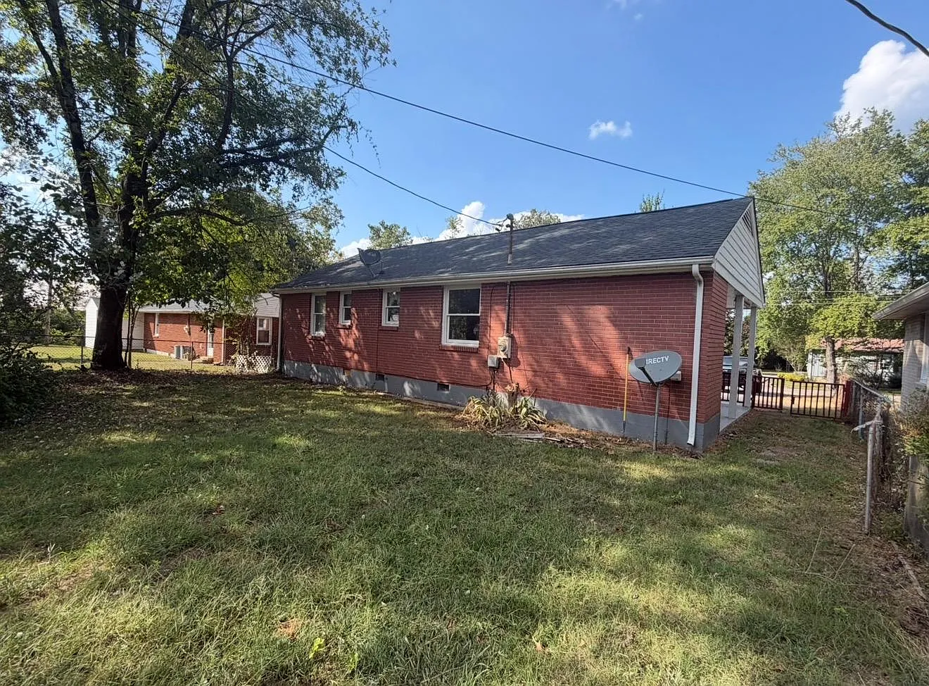 103 Willow St — Photo 3