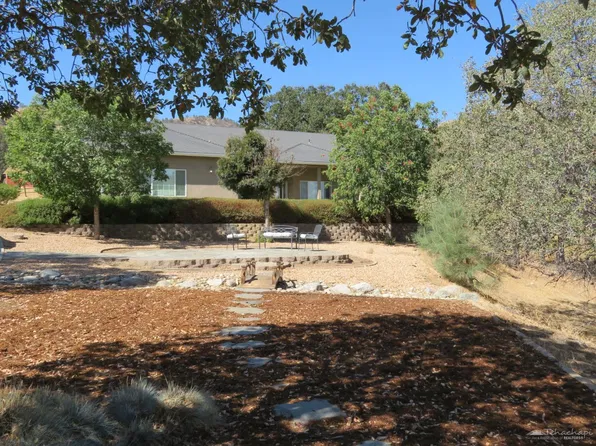 22405 Count Fleet Ct, Tehachapi, CA 93561