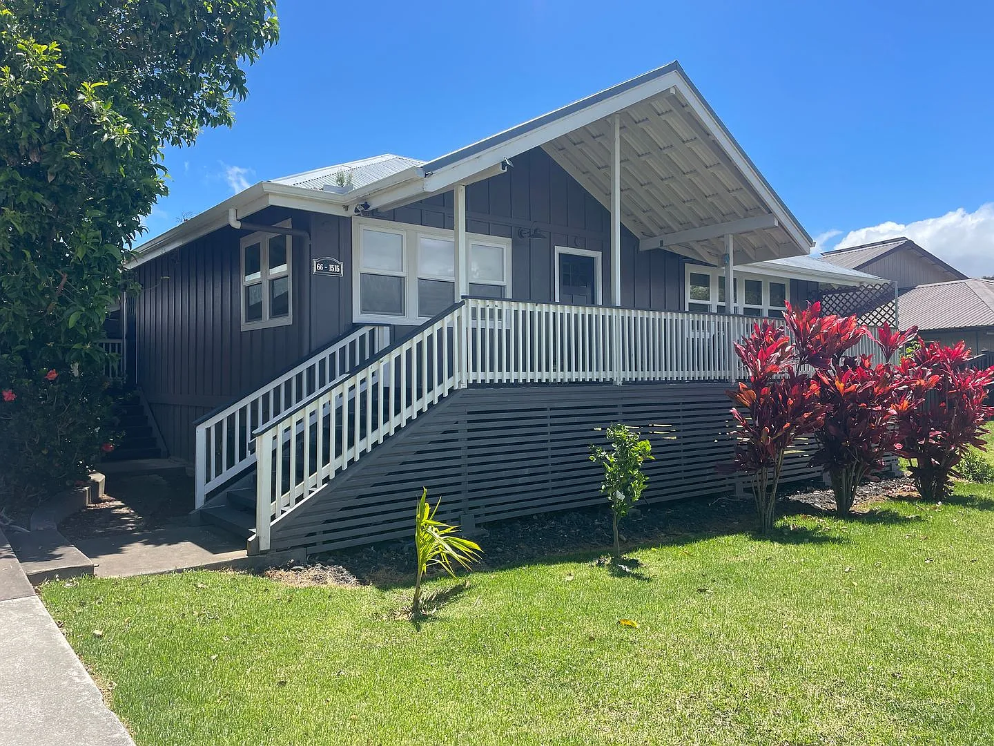 Beautiful 3 bedroom 3 bath home on dry side Waimea — Photo 2