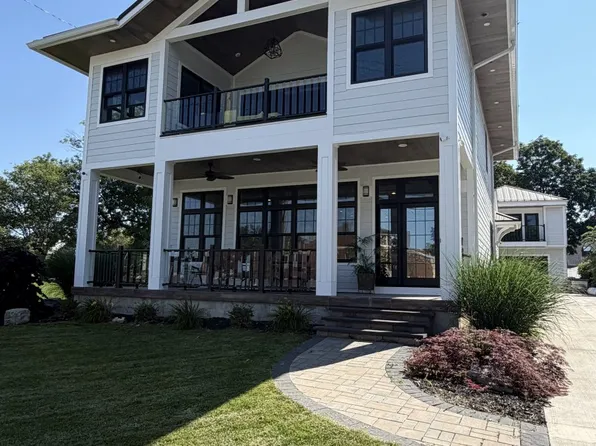 213 Beach Ave, Rochester, NY 14612