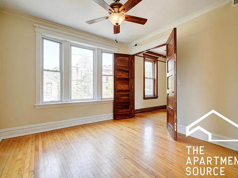 2241 W 21st St #2 — Photo 5