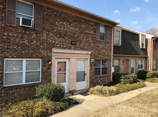 3923 Colony Sq APT D, Greensboro, NC 27407