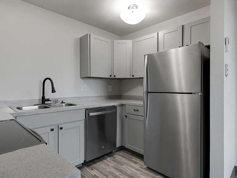 Violet Meadows Apartments — Photo 16