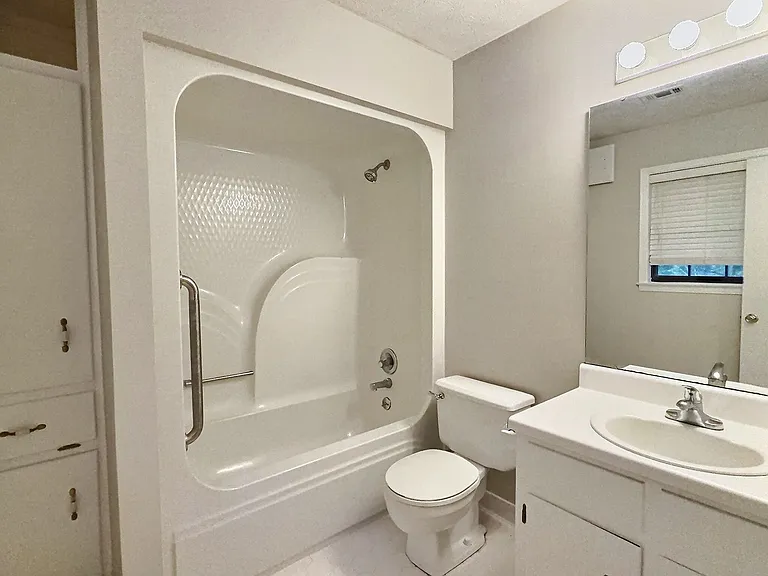 125 Kingswood Dr — Photo 13