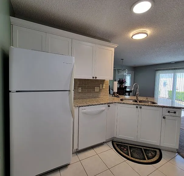 2845 Barboza Dr — Photo 12