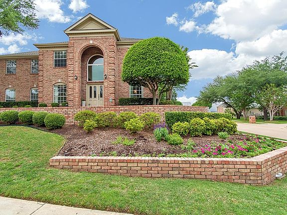 2nd image of 601 Post Oak Dr
