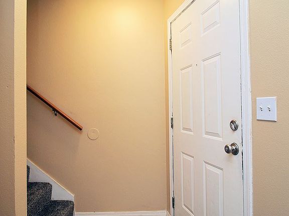 3rd image of 3534-3548 NE 102nd Ave #3540