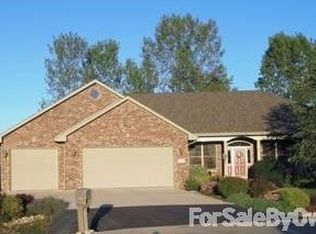 4130 Twilight Ct, Oshkosh, WI 54904