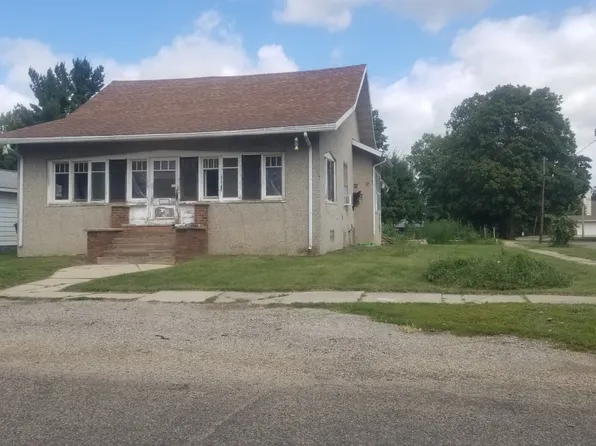 112 E South St, Granville, IL 61326