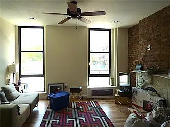 Rented by R New York