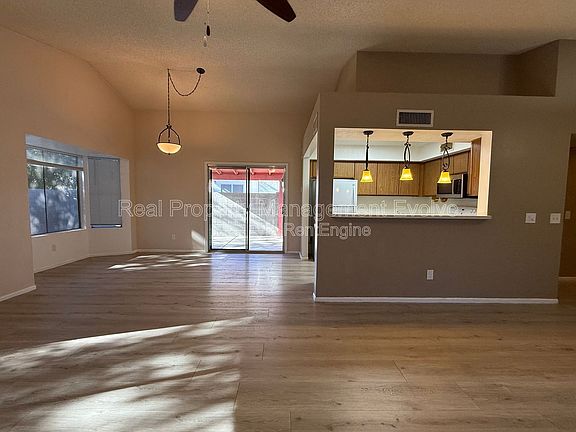 4th image of 8771 W Grovers Ave