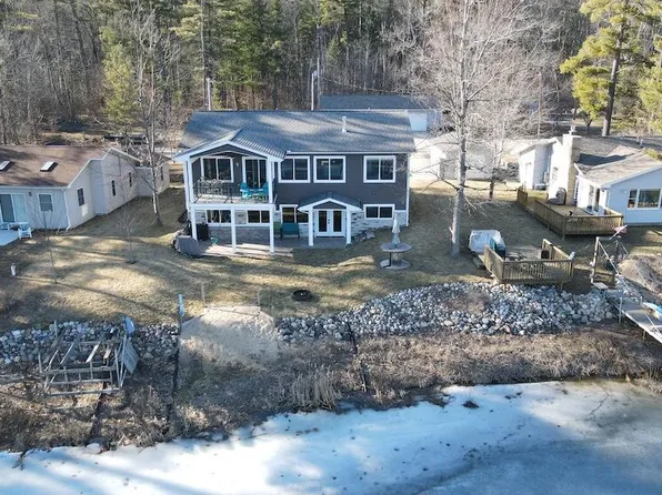 3388 E Pinecrest Dr, Gladwin, MI 48624