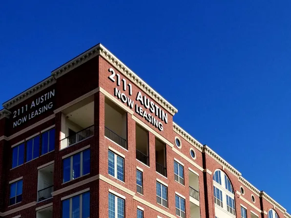 2111 Austin Apartments
