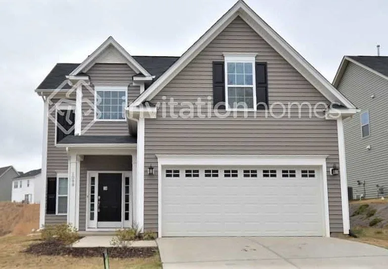 1088 Lakemont Dr — Photo 1