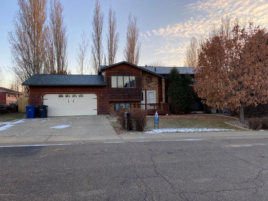 1130 Franklin St Dickinson Nd 58601 Mls 20 1372 Zillow