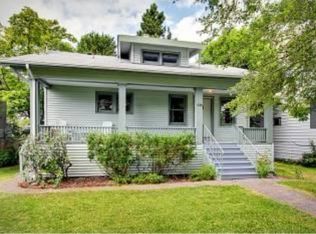 636 NW 76th St, Seattle, WA 98117