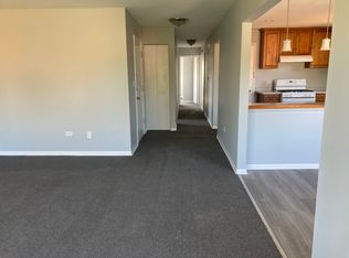 1084 Arnold Ct #1, Des Plaines, IL 60016