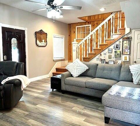 2nd image of 556 Avenue B