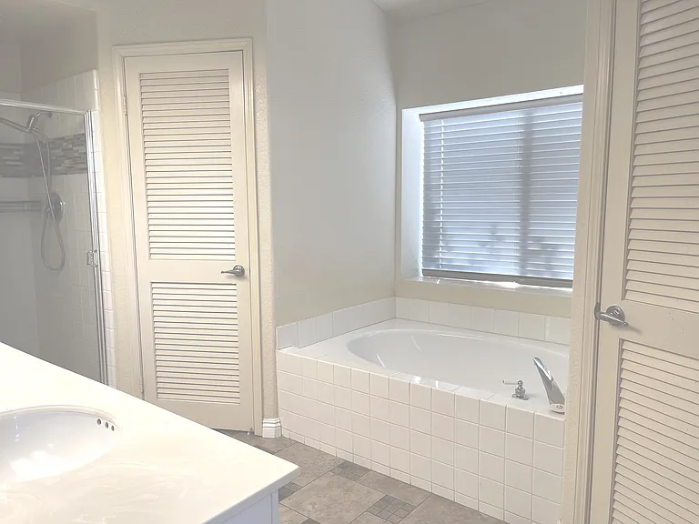 2985 Amber Dr — Photo 34