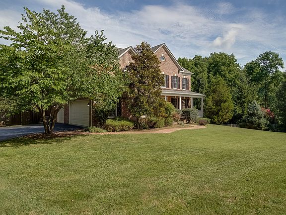 3 car garage