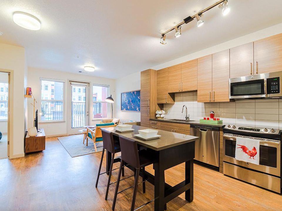 1st image of 1573 S Columbine St #109