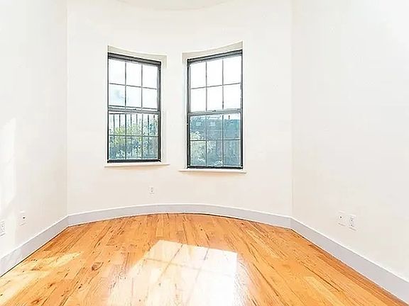 5th image of 461 Park Pl APT 3lf