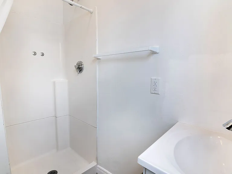 Wilton Place Apartments — Photo 5