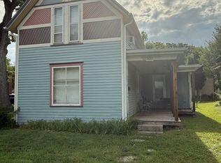 320 N 11th St, Manhattan, KS 66502