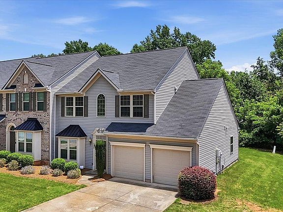 2nd image of 309 Bellerive Dr